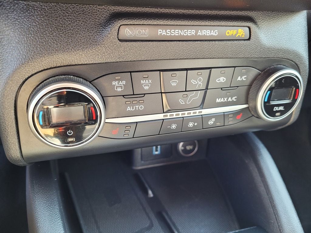 2020 Ford Escape Titanium Hybrid