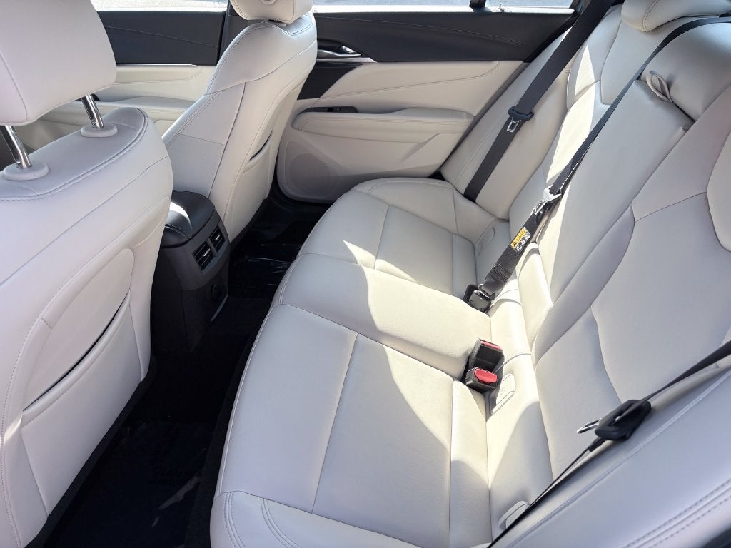 2024 Cadillac CT4 Luxury