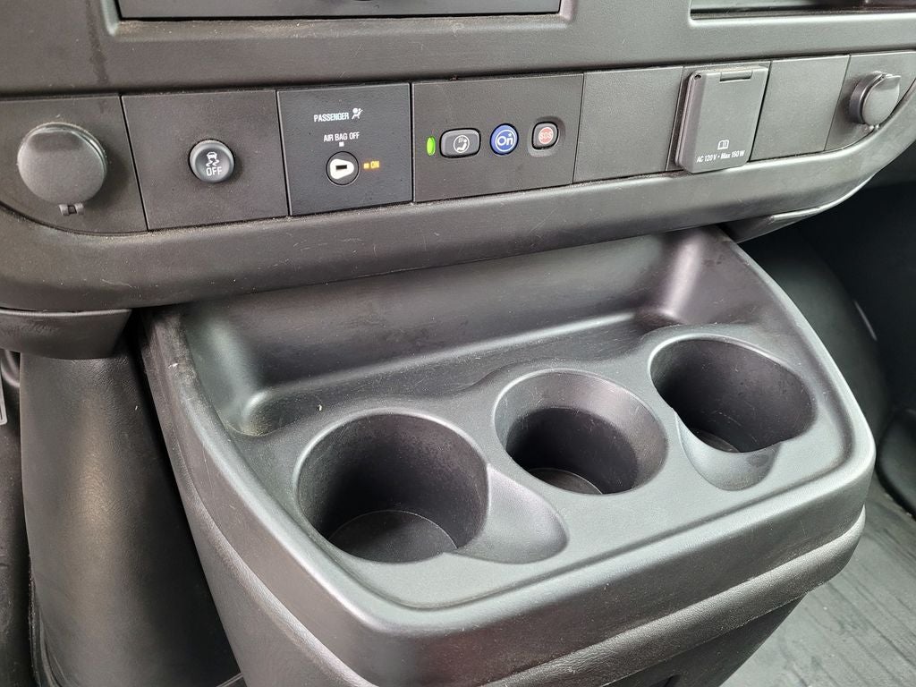 2023 GMC Savana 3500 LS