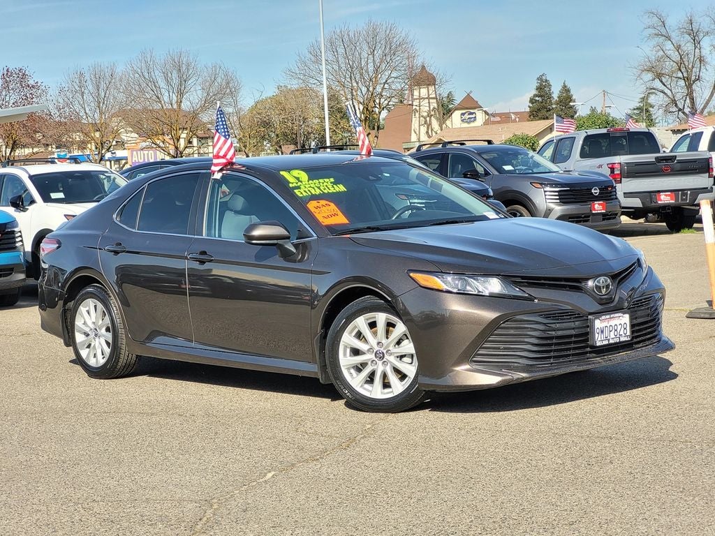 2019 Toyota Camry LE