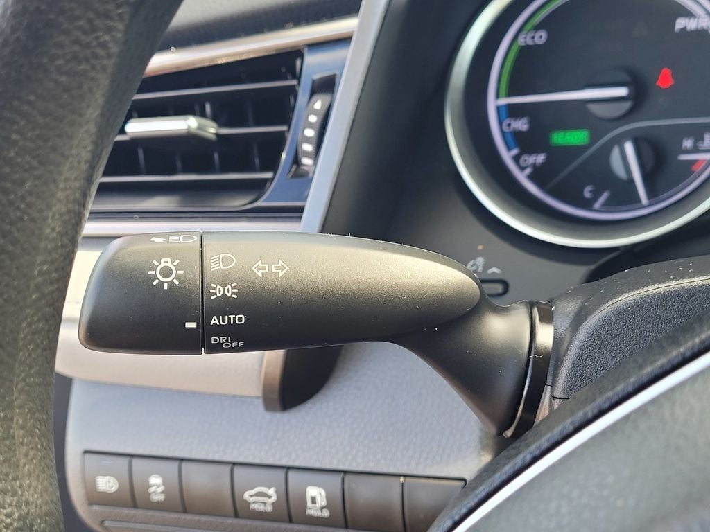2023 Toyota Camry Hybrid LE