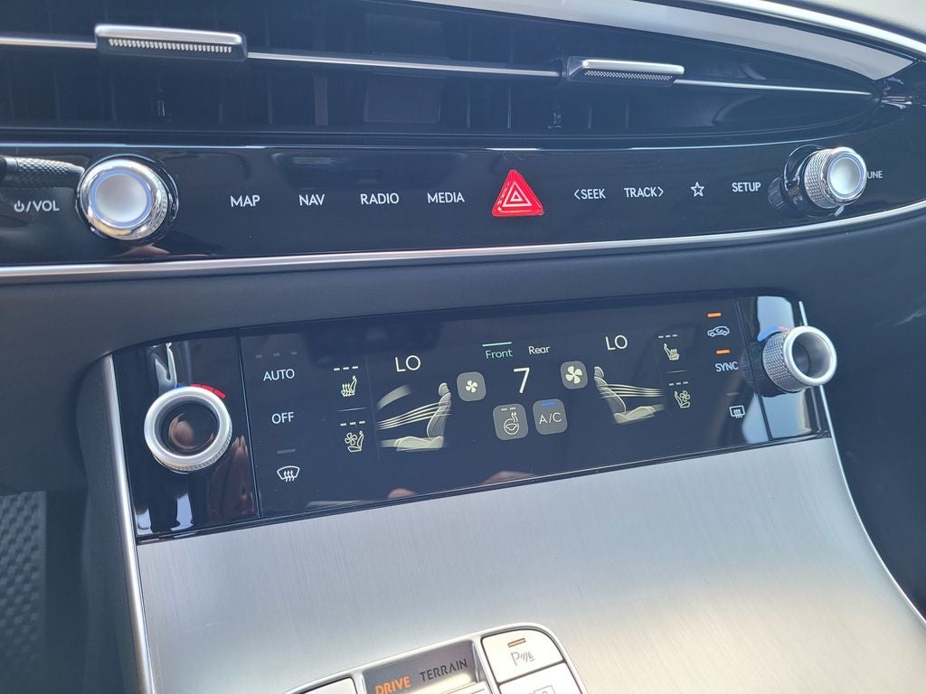 2026 Genesis GV70 2.5T Advanced