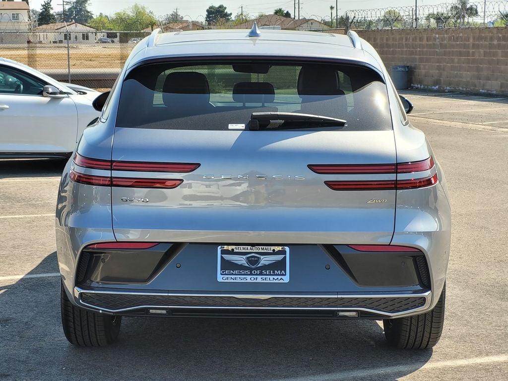 2026 Genesis GV70 2.5T Advanced