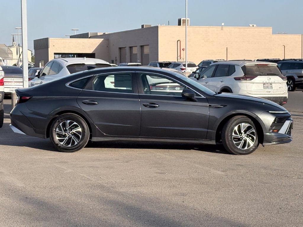 2026 Hyundai Sonata Hybrid Blue