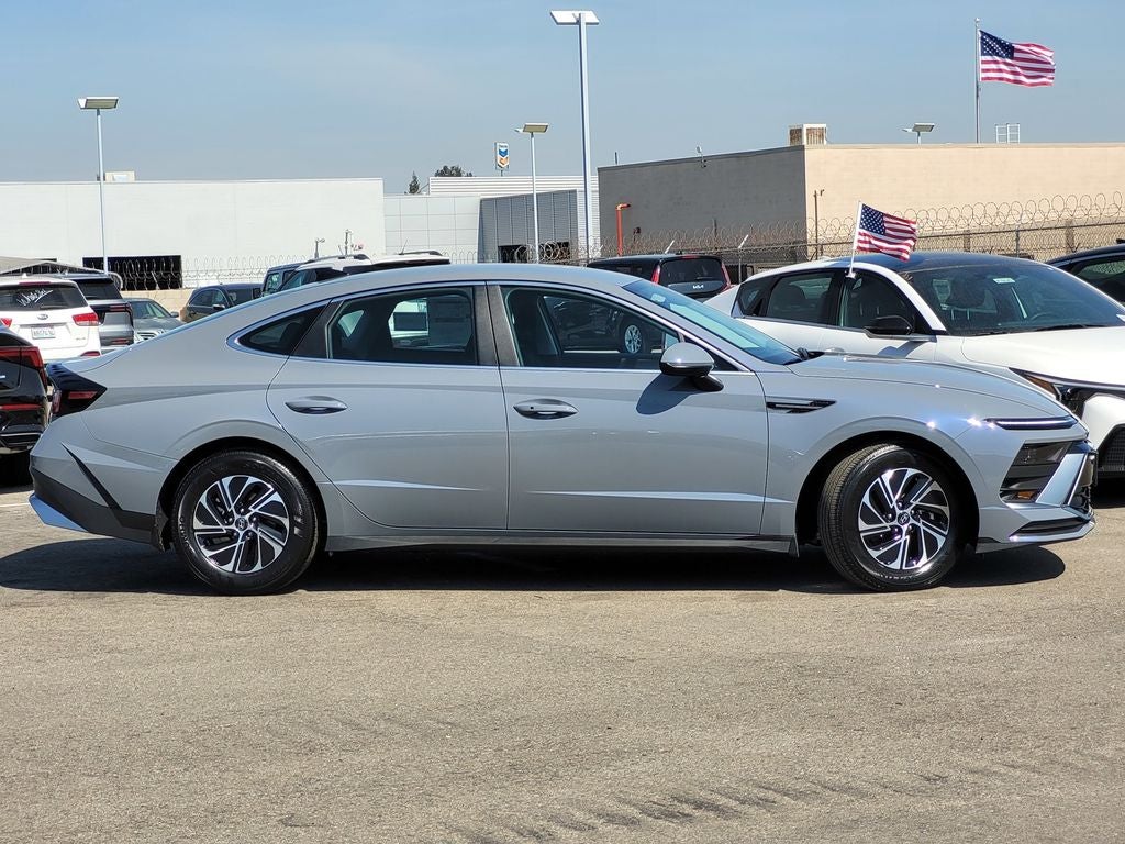 2026 Hyundai Sonata Hybrid Blue