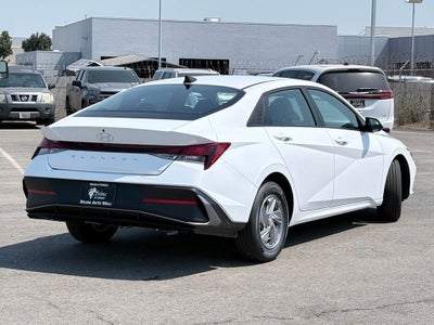 2026 Hyundai Elantra SE