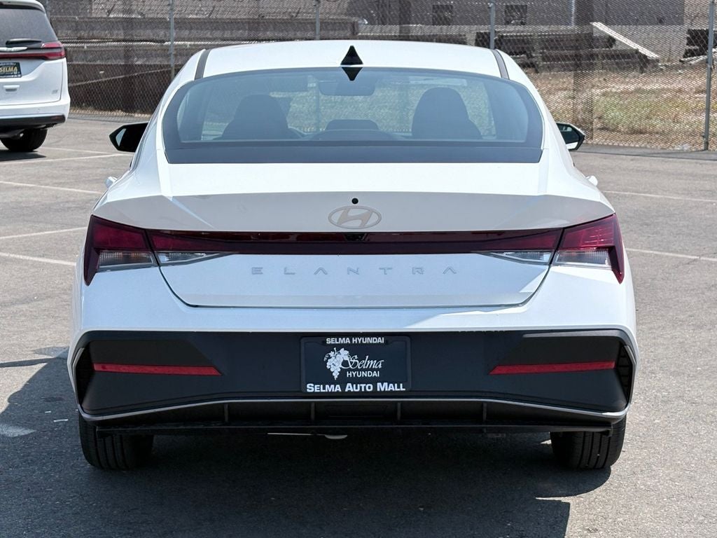 2026 Hyundai Elantra SE