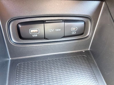 2025 Hyundai Venue SE