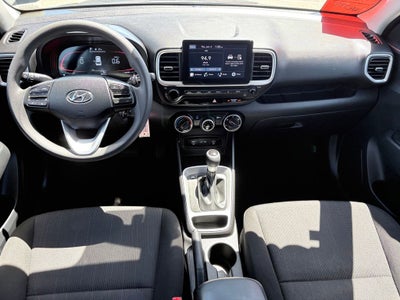 2025 Hyundai Venue SE