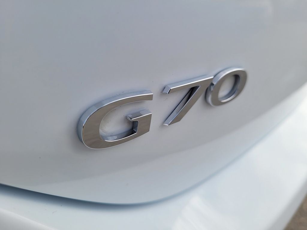 2023 Genesis G70 2.0T