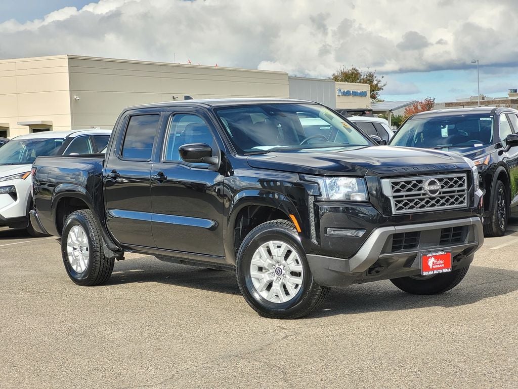 2023 Nissan Frontier SV