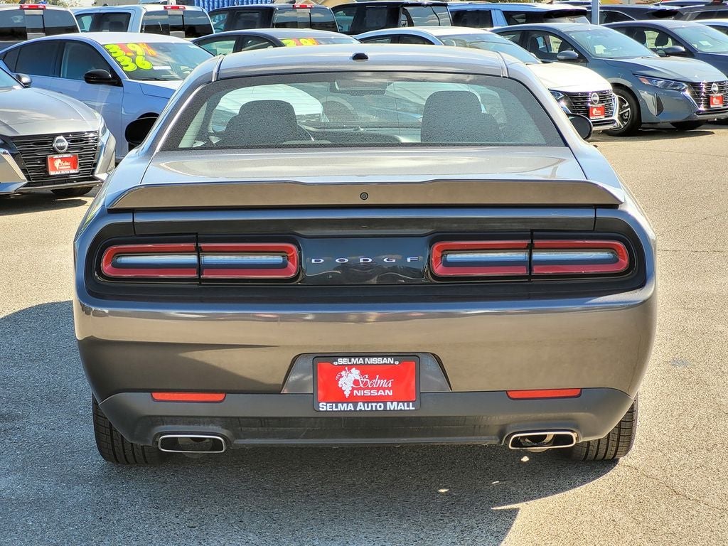2022 Dodge Challenger SXT