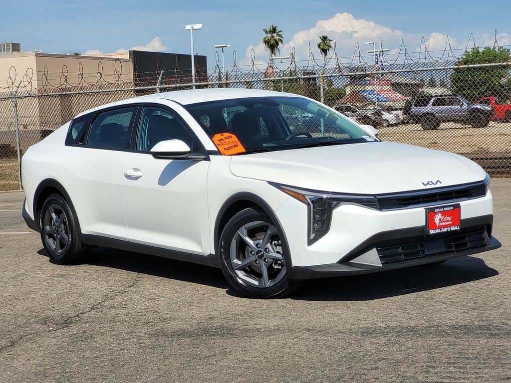 2025 Kia K4 LXS