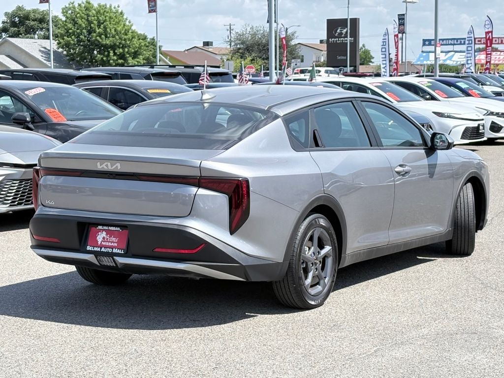 2025 Kia K4 LXS