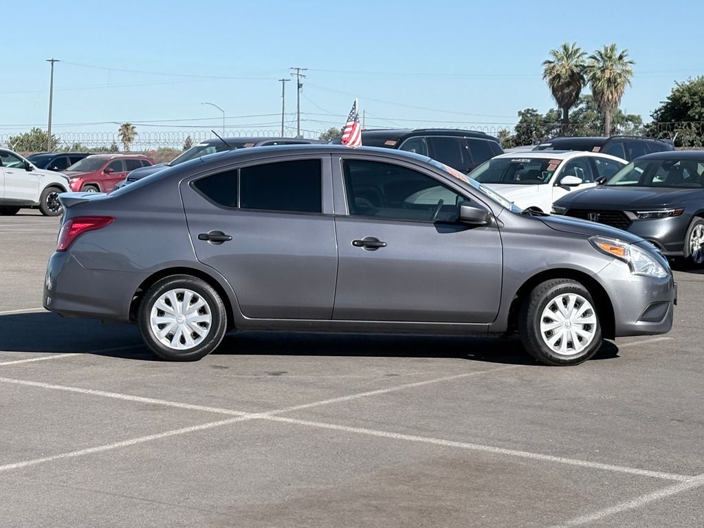 2019 Nissan Versa 1.6 S Plus