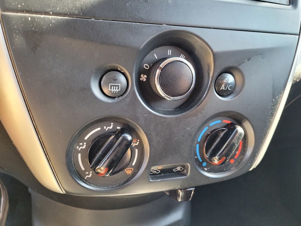 2016 Nissan Versa 1.6 SV