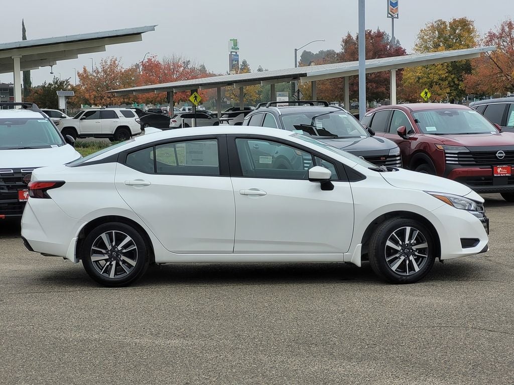 2025 Nissan Versa 1.6 SV