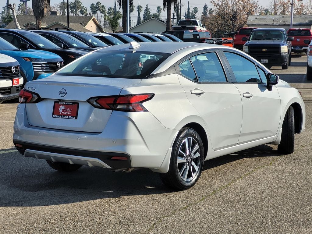 2025 Nissan Versa 1.6 SV