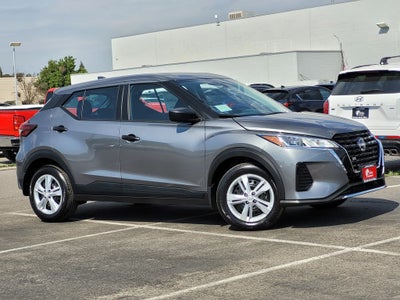 2025 Nissan Kicks Play S