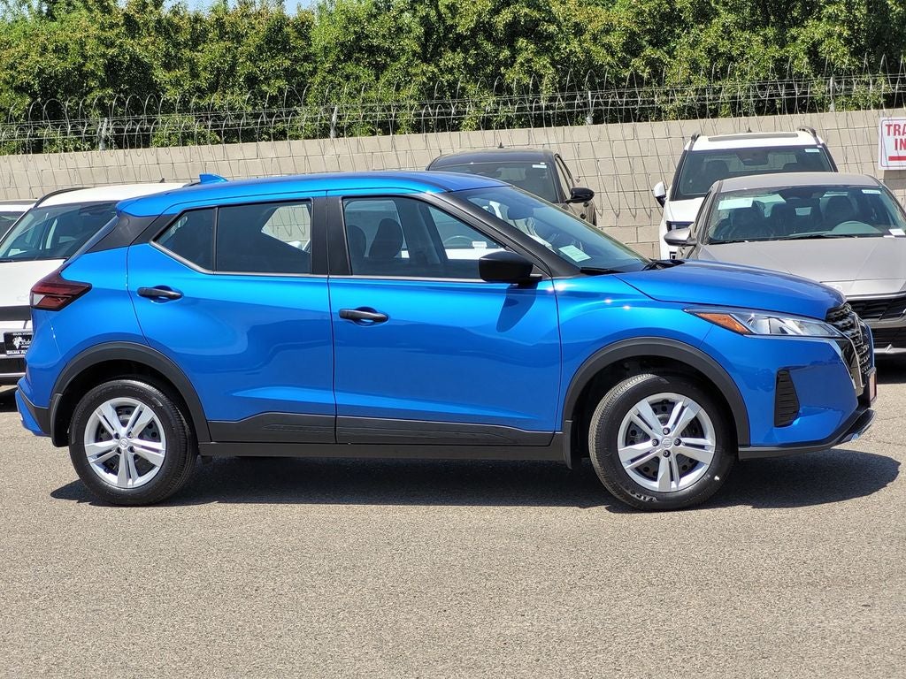 2025 Nissan Kicks Play S