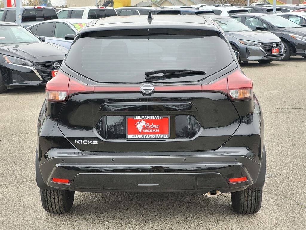 2025 Nissan Kicks Play S