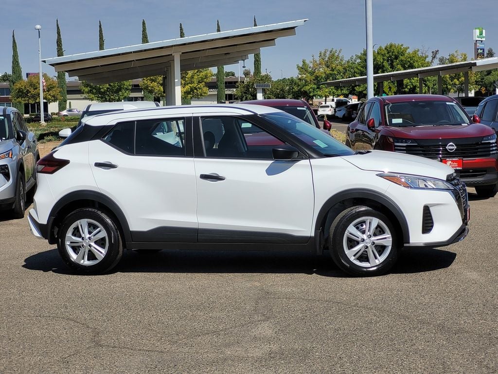 2025 Nissan Kicks Play S