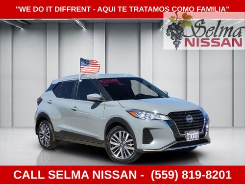 2022 Nissan Kicks SV