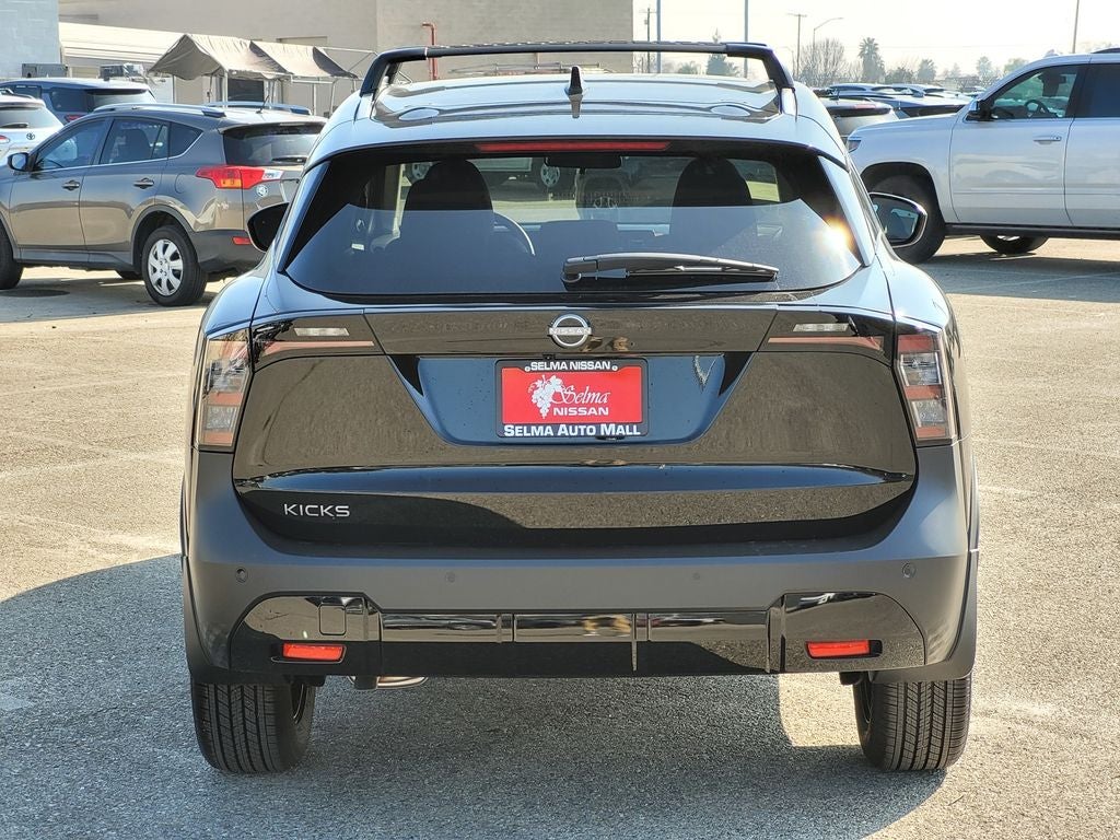 2026 Nissan Kicks SV
