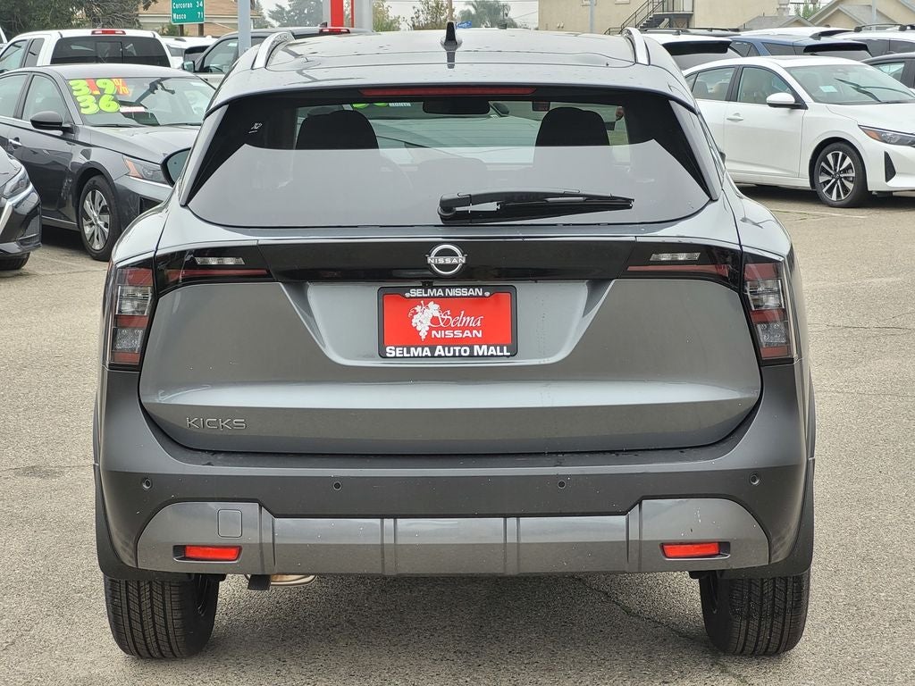 2026 Nissan Kicks SV