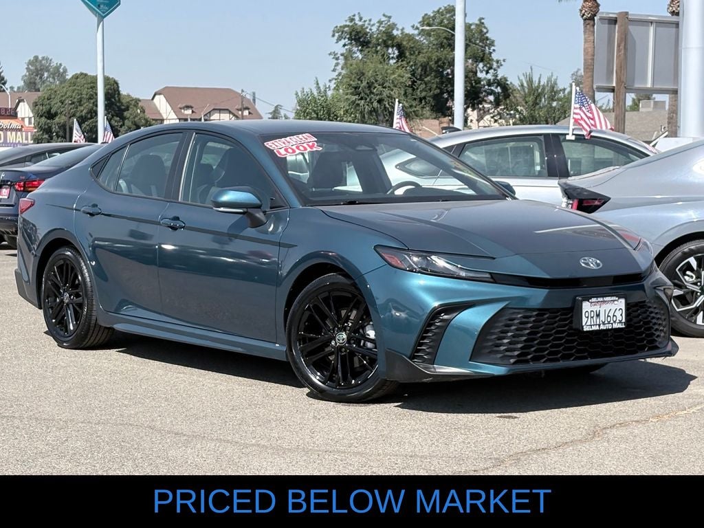2025 Toyota Camry SE