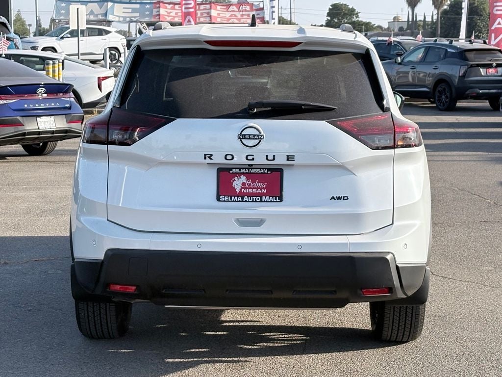 2026 Nissan Rogue Dark Armor™