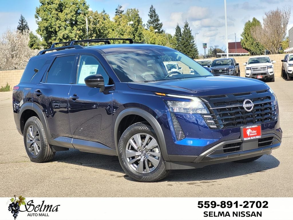 2026 Nissan Pathfinder SV