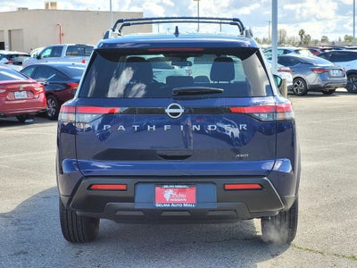 2026 Nissan Pathfinder SV