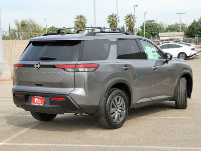 2026 Nissan Pathfinder SV
