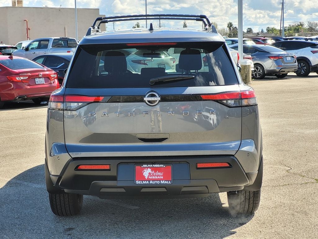 2026 Nissan Pathfinder SV