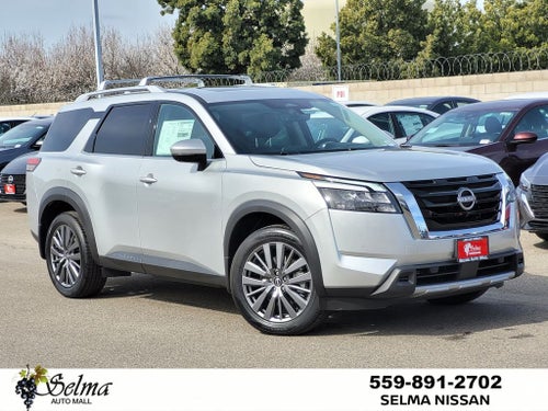 2025 Nissan Pathfinder SL