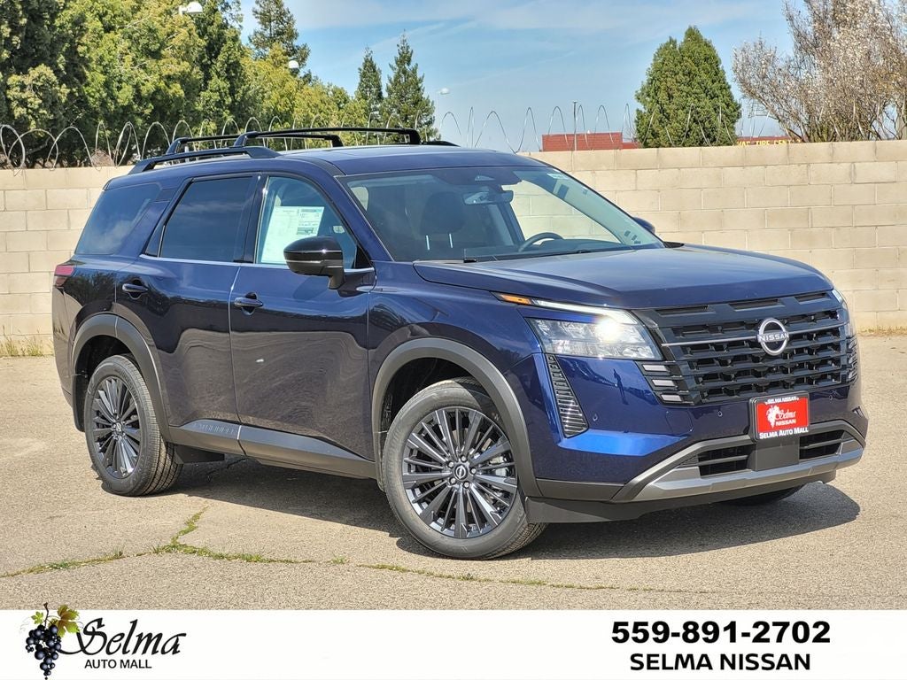 2026 Nissan Pathfinder SL