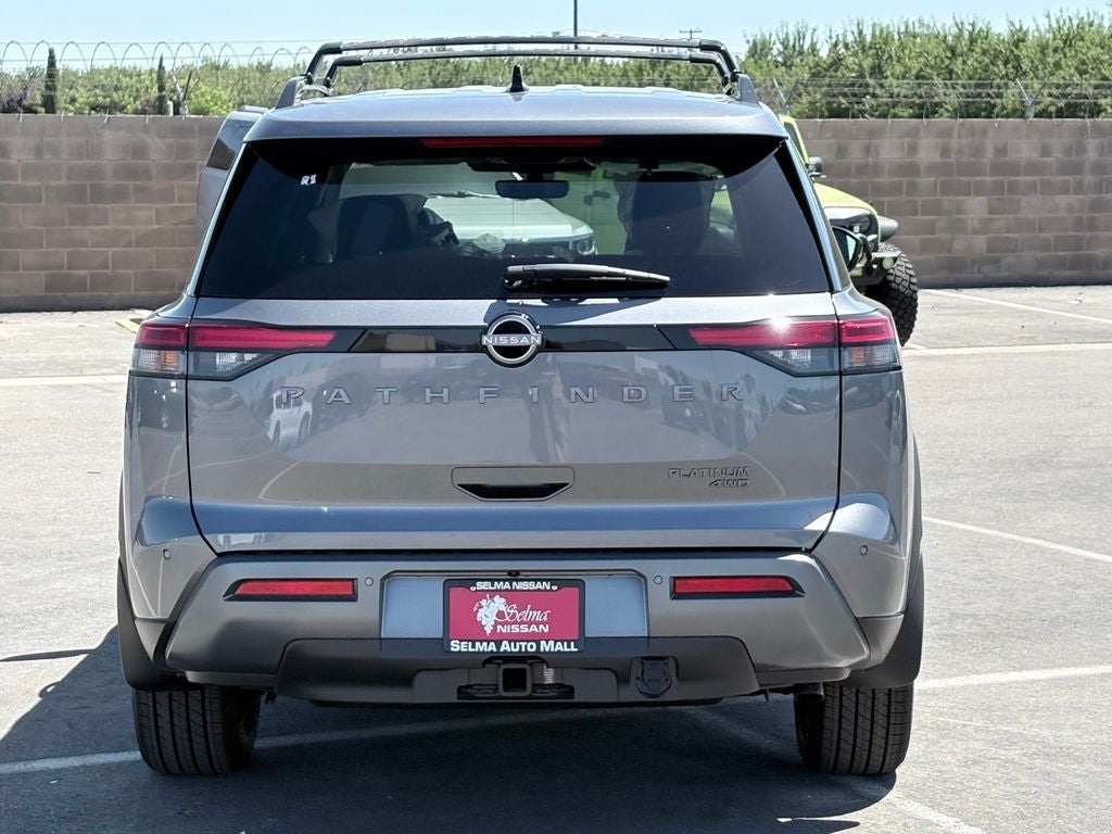 2026 Nissan Pathfinder Platinum