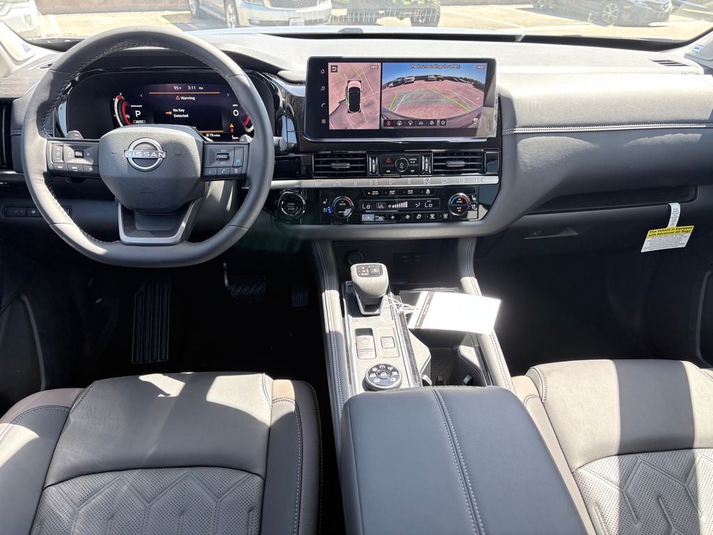 2026 Nissan Pathfinder Platinum