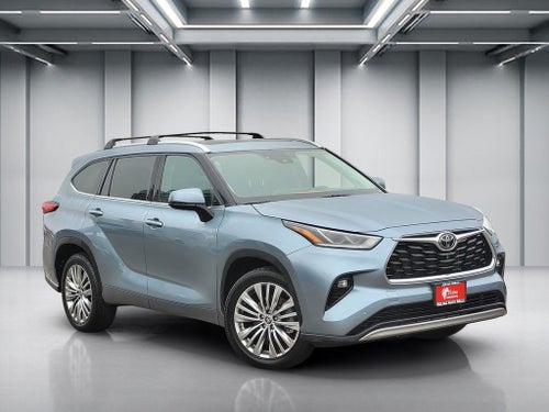 2022 Toyota Highlander Platinum