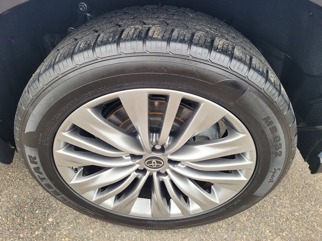 2022 Toyota Highlander Platinum