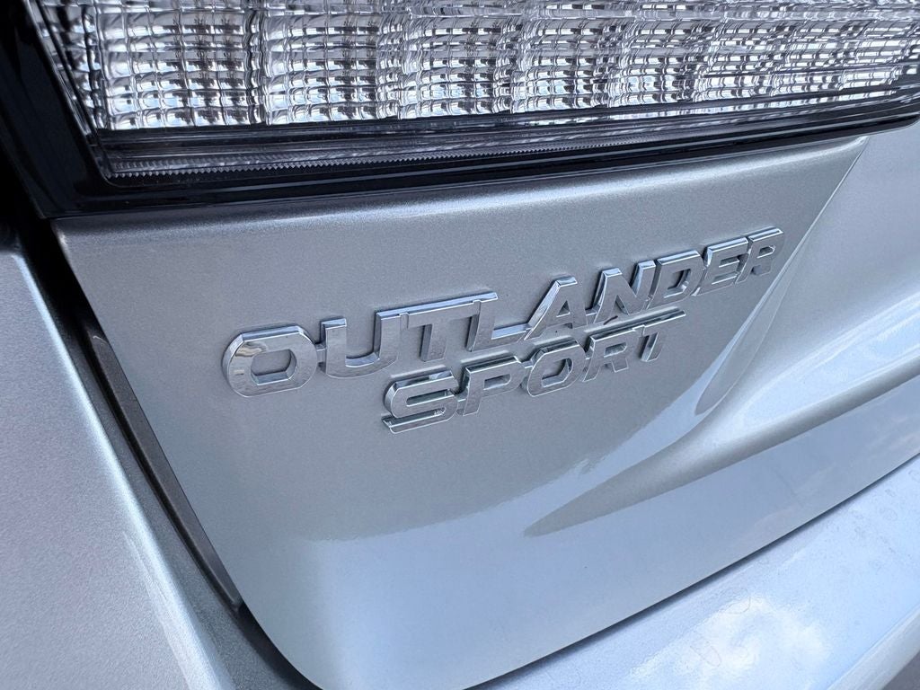 2025 Mitsubishi Outlander Sport 2.0 LE