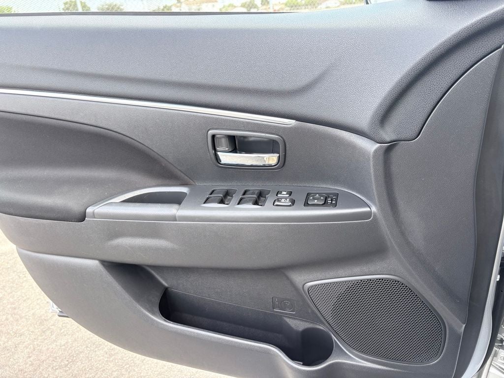 2025 Mitsubishi Outlander Sport 2.0 LE