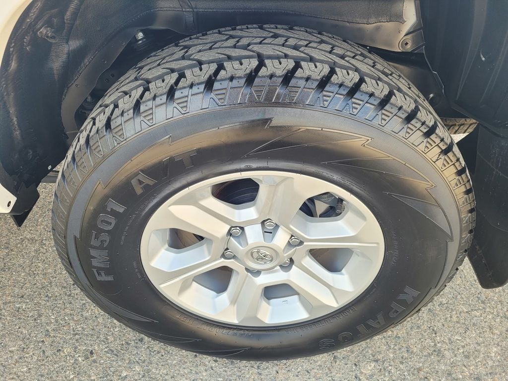 2024 Toyota 4Runner SR5