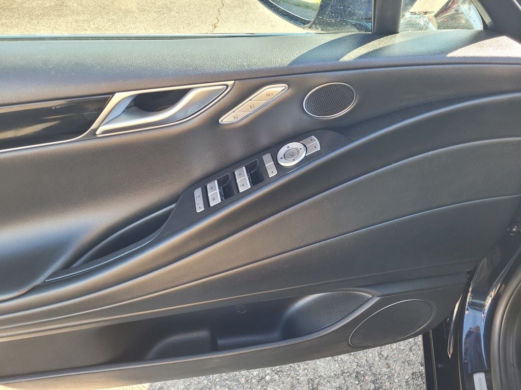 2023 Genesis G80 2.5T