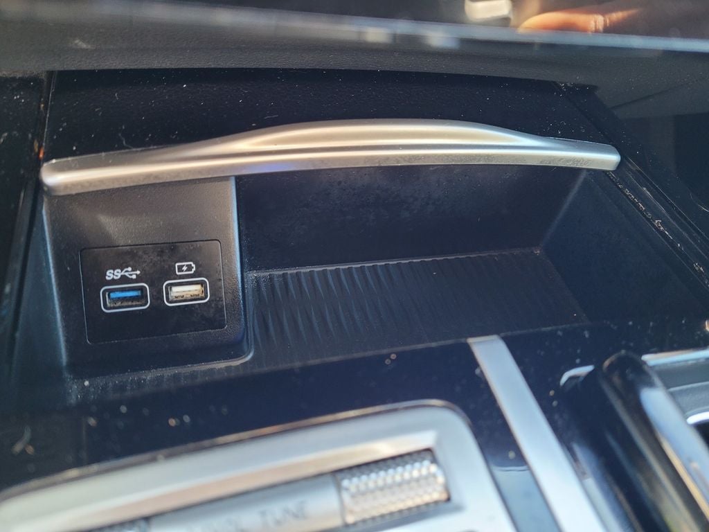 2023 Genesis G80 2.5T